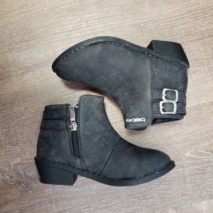 NWT girls Bebe booties